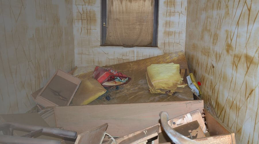 Why choose water damage restoration service for emergency flood repair in Irvine